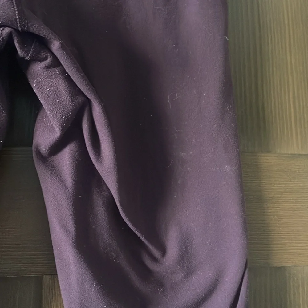 Lululemon Athletica Align Cropped 21” Purple High-Waisted Leggings size 4